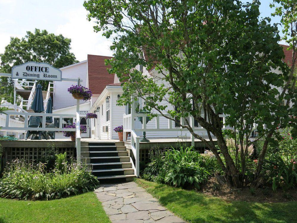 Tara Manor Inn St. Andrews By The Sea Buitenkant foto