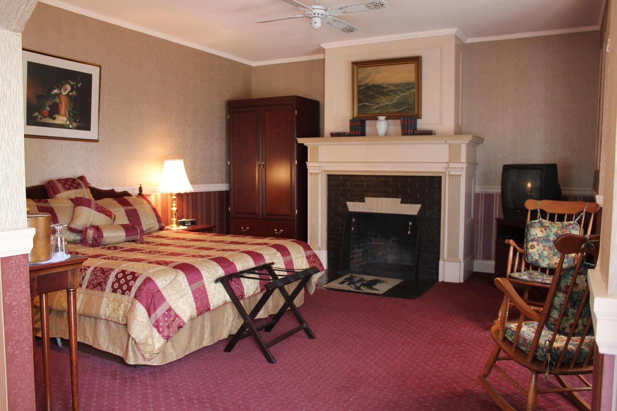 Tara Manor Inn St. Andrews By The Sea Buitenkant foto