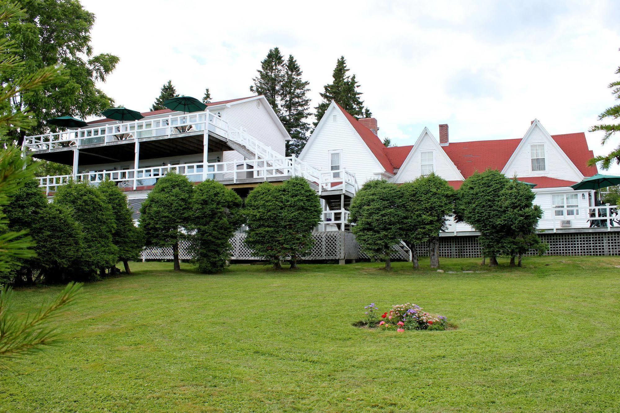 Tara Manor Inn St. Andrews By The Sea Buitenkant foto