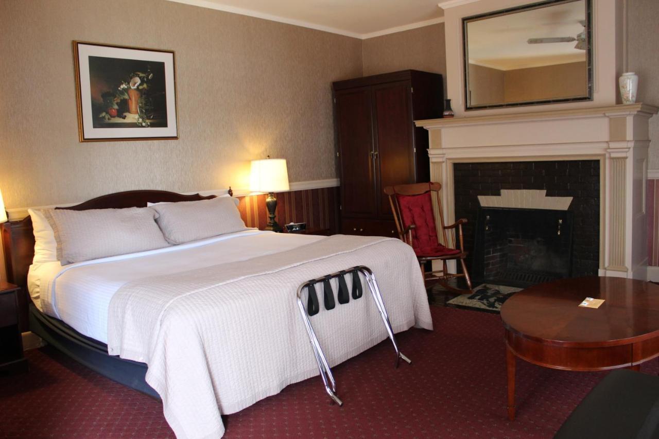 Tara Manor Inn St. Andrews By The Sea Buitenkant foto